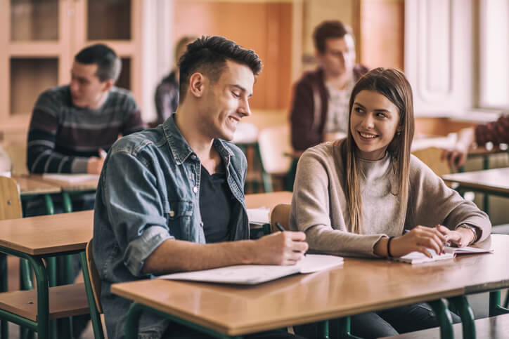 女子大学生向け彼氏の作り方10選！効率的に出会いの場を増やしイケメン男子と付き合う方法を解説
